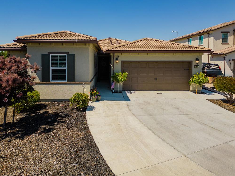 Detail Gallery Image 1 of 1 For 1201 Marbella Cir, Hollister,  CA 95023 - 4 Beds | 2 Baths
