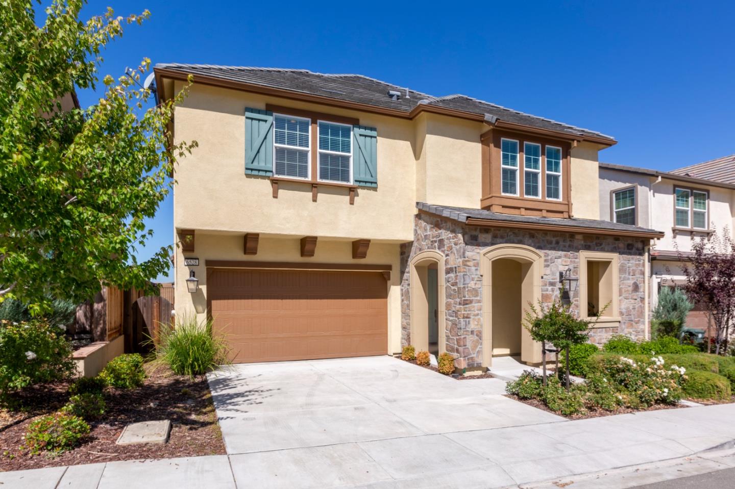 Detail Gallery Image 1 of 1 For 6528 Terrace Ridge Ct, Dublin,  CA 94568 - 4 Beds | 4/1 Baths