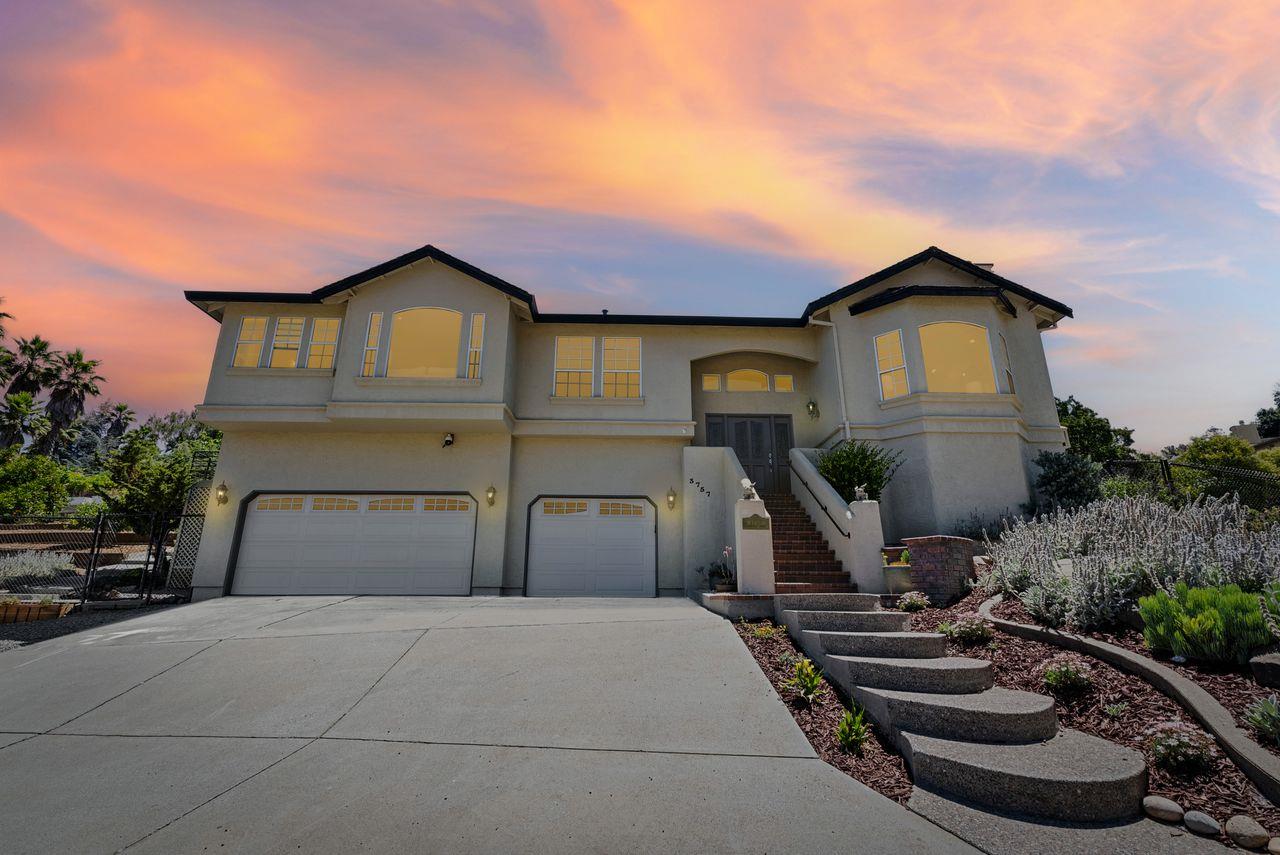 Detail Gallery Image 1 of 1 For 3757 Ridgeview Ct, Morgan Hill,  CA 95037 - 4 Beds | 2/1 Baths