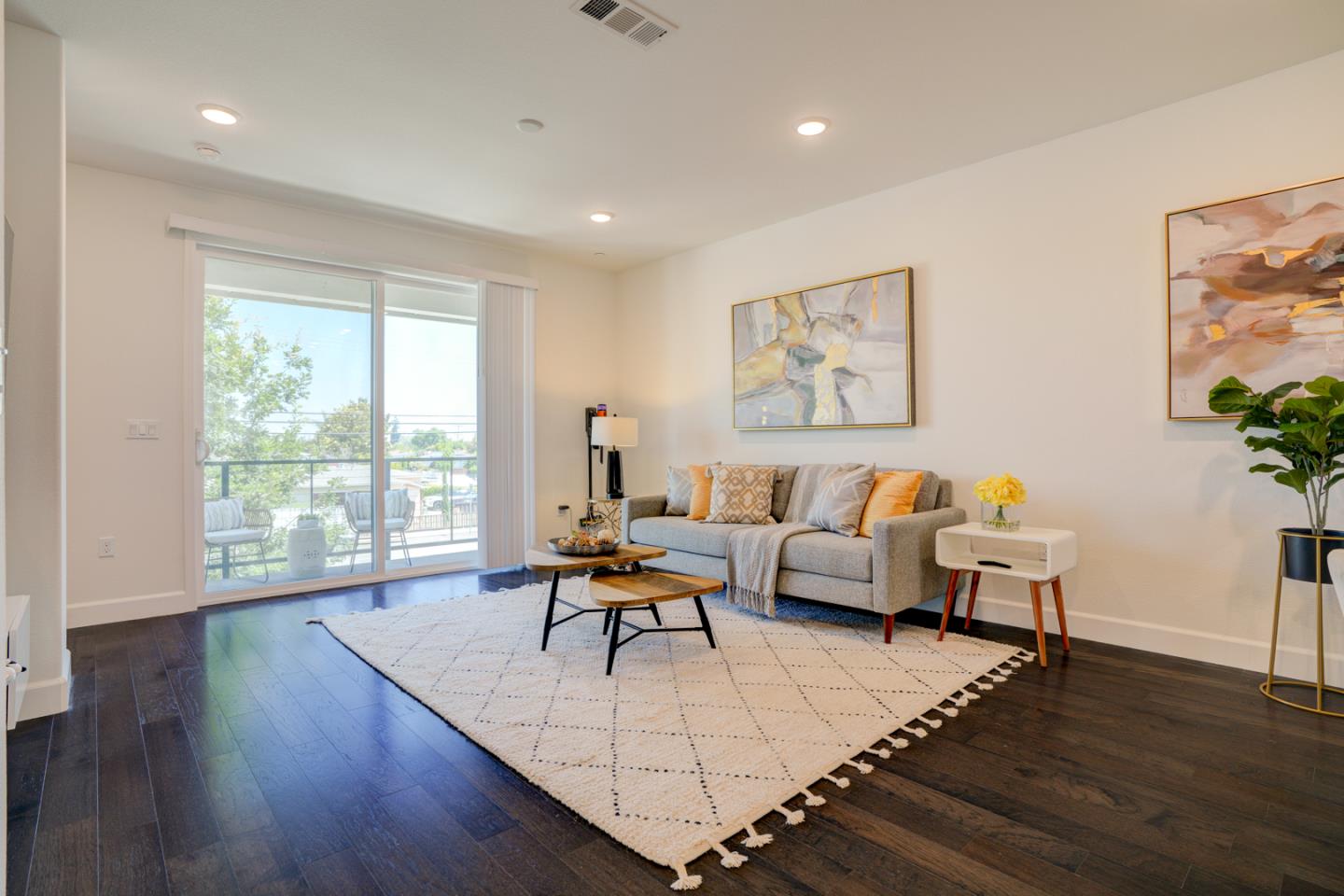 Detail Gallery Image 1 of 1 For 840 E Duane Ave #9,  Sunnyvale,  CA 94085 - 3 Beds | 3/1 Baths