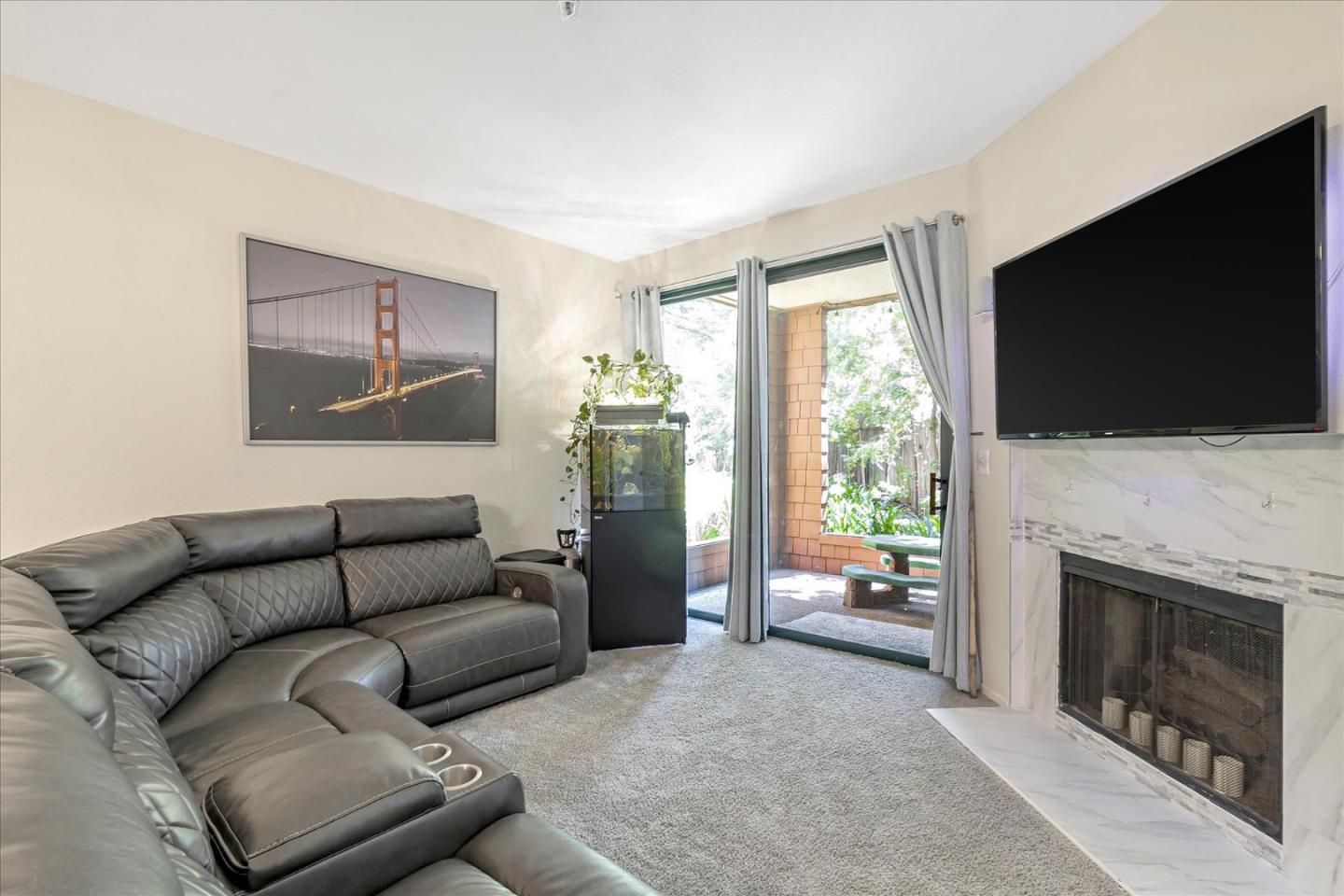 Browse active condo listings in PALO ALTO REDWOODS