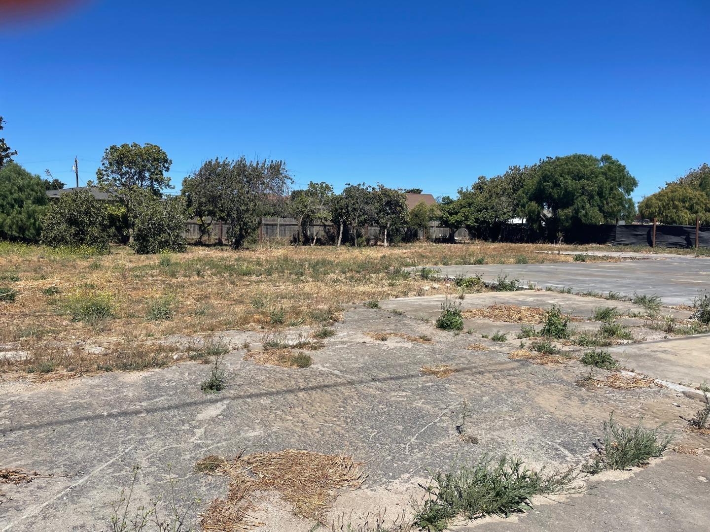 24311 Grant St, Chualar, CA 93925 Beds Baths () ML81935026 MLSL