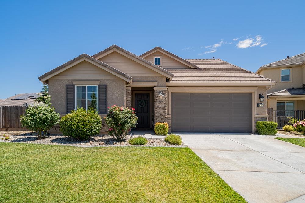 Detail Gallery Image 2 of 43 For 1818 Cobblefield Ln, Los Banos,  CA 93635 - 3 Beds | 2 Baths
