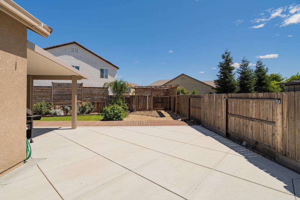 Detail Gallery Image 31 of 43 For 1818 Cobblefield Ln, Los Banos,  CA 93635 - 3 Beds | 2 Baths