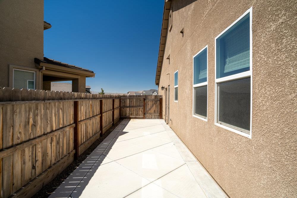 Detail Gallery Image 32 of 43 For 1818 Cobblefield Ln, Los Banos,  CA 93635 - 3 Beds | 2 Baths