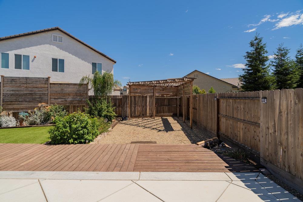 Detail Gallery Image 33 of 43 For 1818 Cobblefield Ln, Los Banos,  CA 93635 - 3 Beds | 2 Baths
