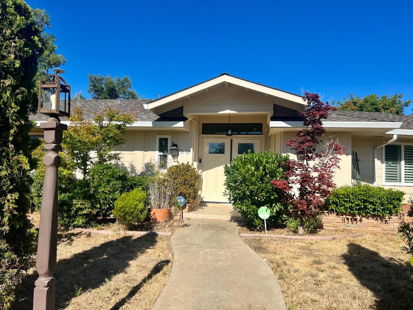 Detail Gallery Image 1 of 1 For 13610 Beaumont Ave, Saratoga,  CA 95070 - 4 Beds | 2/1 Baths