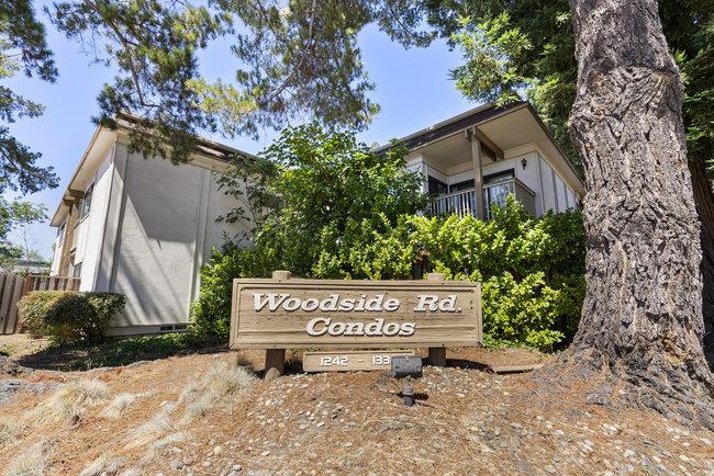 Detail Gallery Image 1 of 1 For 1326 Woodside Rd, Redwood City,  CA 94061 - 2 Beds | 2 Baths