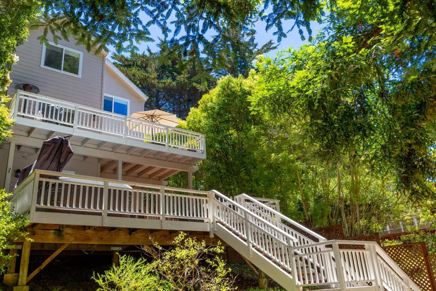 333 Loyola Dr, Aptos, CA 95003 3 Beds 3/1 Baths (Active