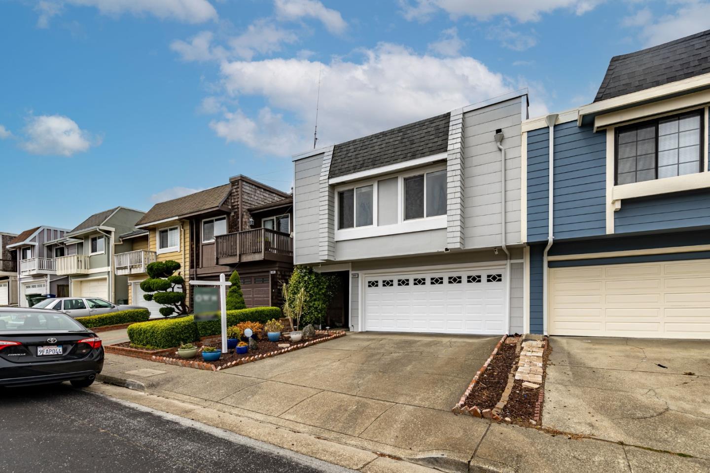 Detail Gallery Image 1 of 1 For 3855 Crofton Way, South San Francisco,  CA 94080 - 3 Beds | 2 Baths