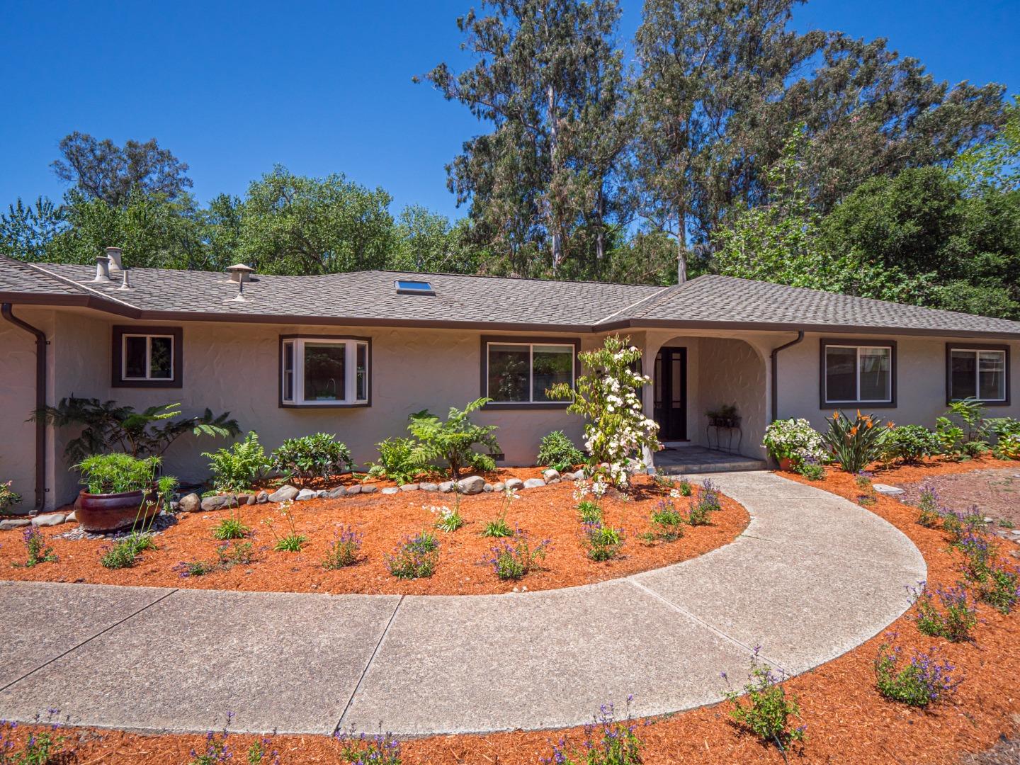 Detail Gallery Image 1 of 1 For 70 via Arroyo, Watsonville,  CA 95076 - 3 Beds | 2/1 Baths