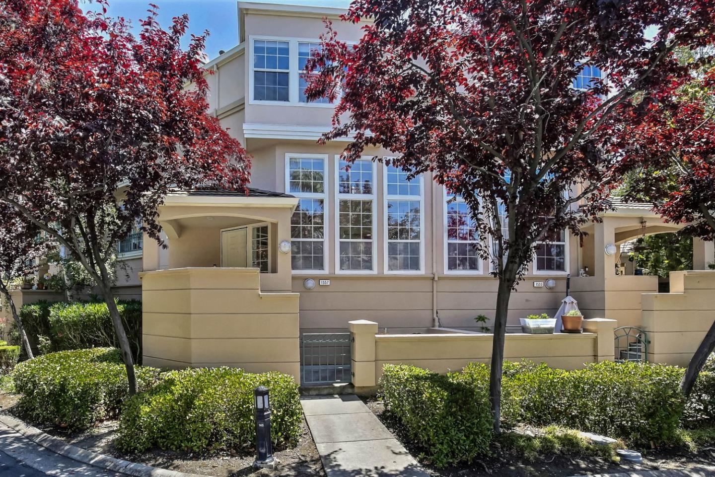 Detail Gallery Image 1 of 1 For 1557 Larkwood Ct, Milpitas,  CA 95035 - 3 Beds | 2/1 Baths