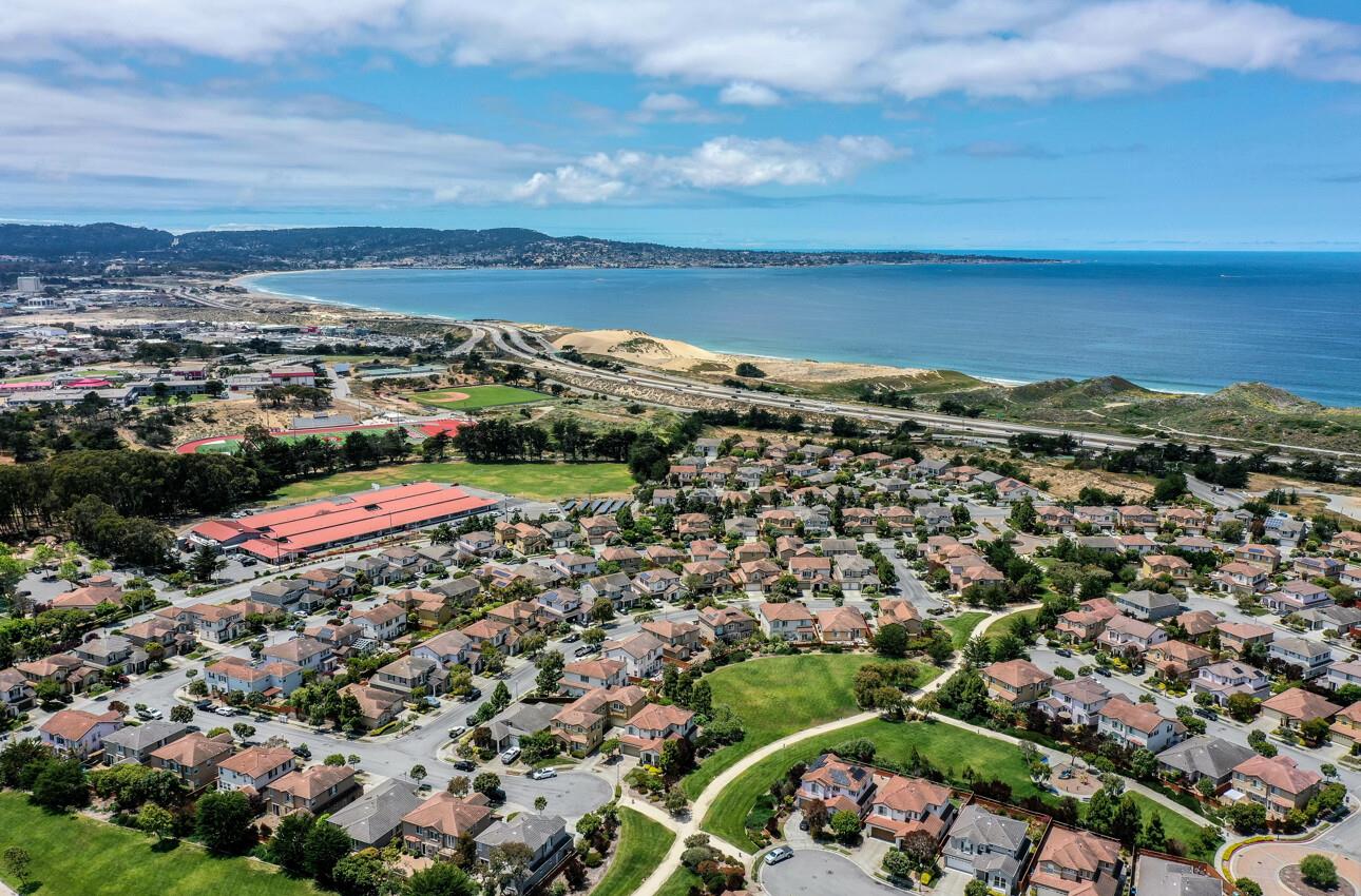 Detail Gallery Image 1 of 1 For 5035 Peninsula Point Dr, Seaside,  CA 93955 - 4 Beds | 2/1 Baths