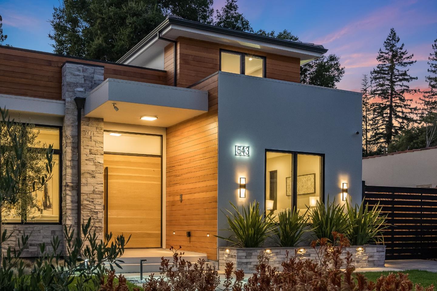Detail Gallery Image 1 of 10 For 543 Tennyson Ave, Palo Alto,  CA 94301 - 6 Beds | 6/1 Baths