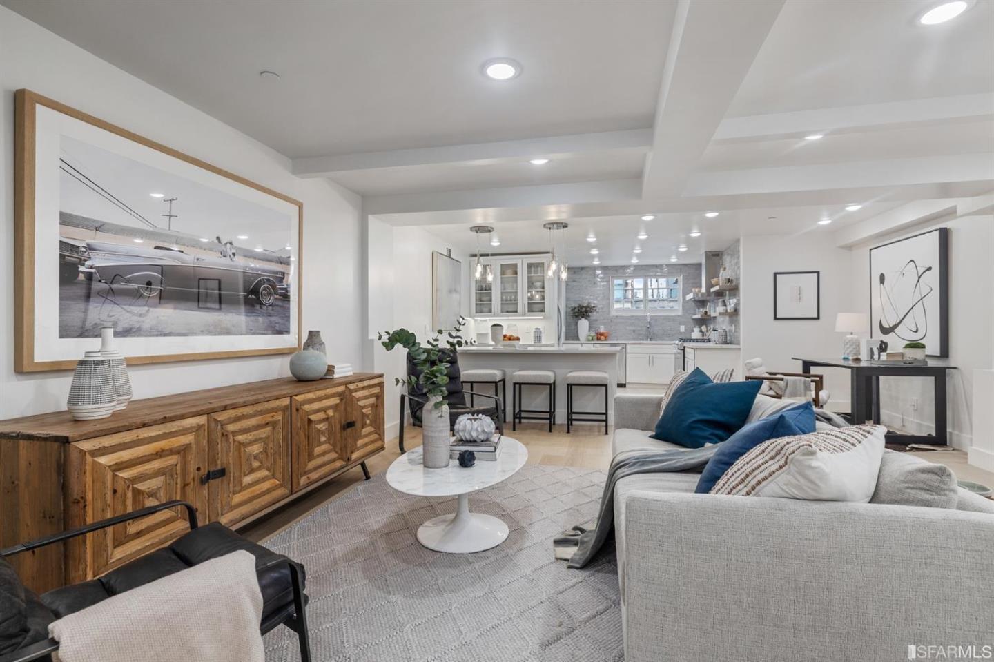 Detail Gallery Image 8 of 48 For 1726 Larkin St, San Francisco,  CA 94109 - 3 Beds | 2 Baths
