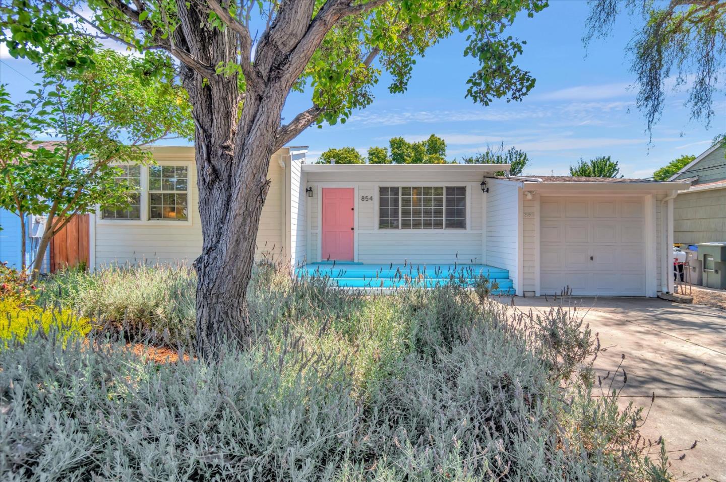 Detail Gallery Image 2 of 26 For 854 E California Ave, Sunnyvale,  CA 94086 - 3 Beds | 1 Baths
