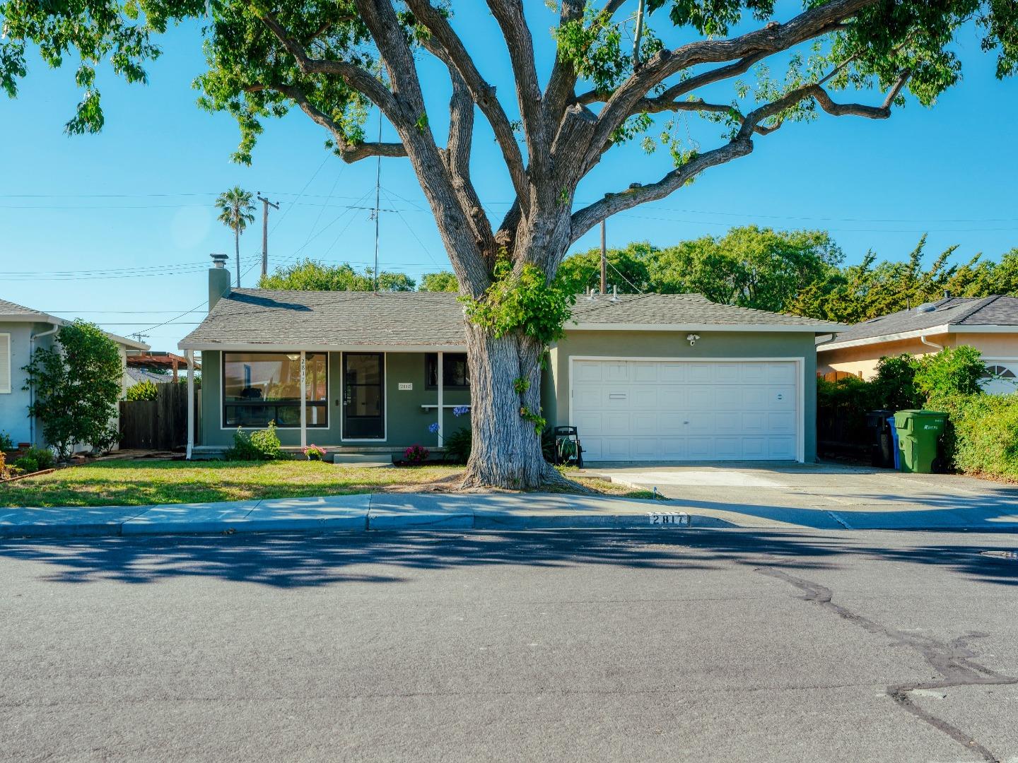 Detail Gallery Image 1 of 1 For 2817 Rebeiro Ave, Santa Clara,  CA 95051 - 3 Beds | 2 Baths