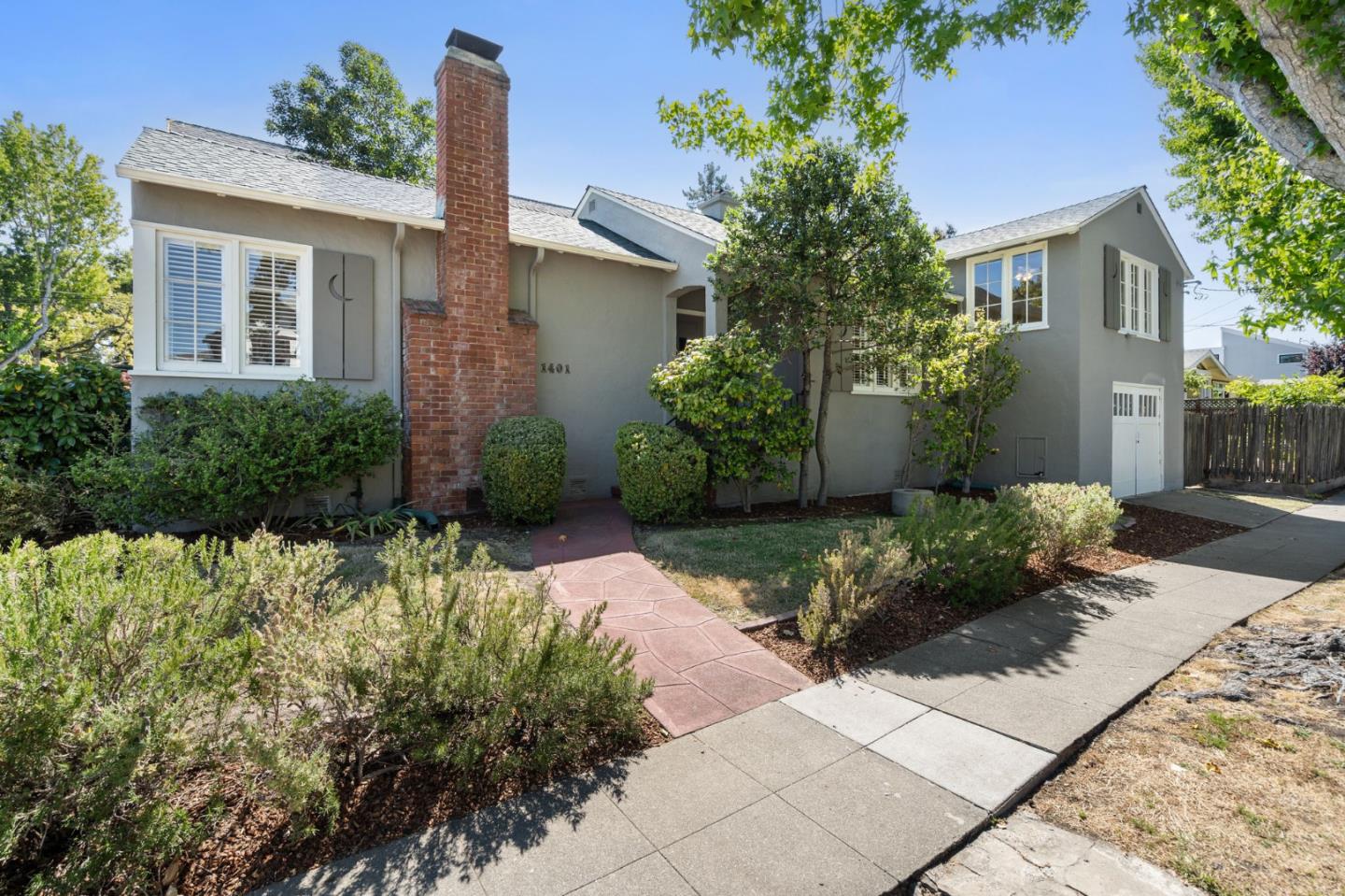 Detail Gallery Image 1 of 1 For 1401 Paloma Ave, Burlingame,  CA 94010 - 2 Beds | 1/1 Baths