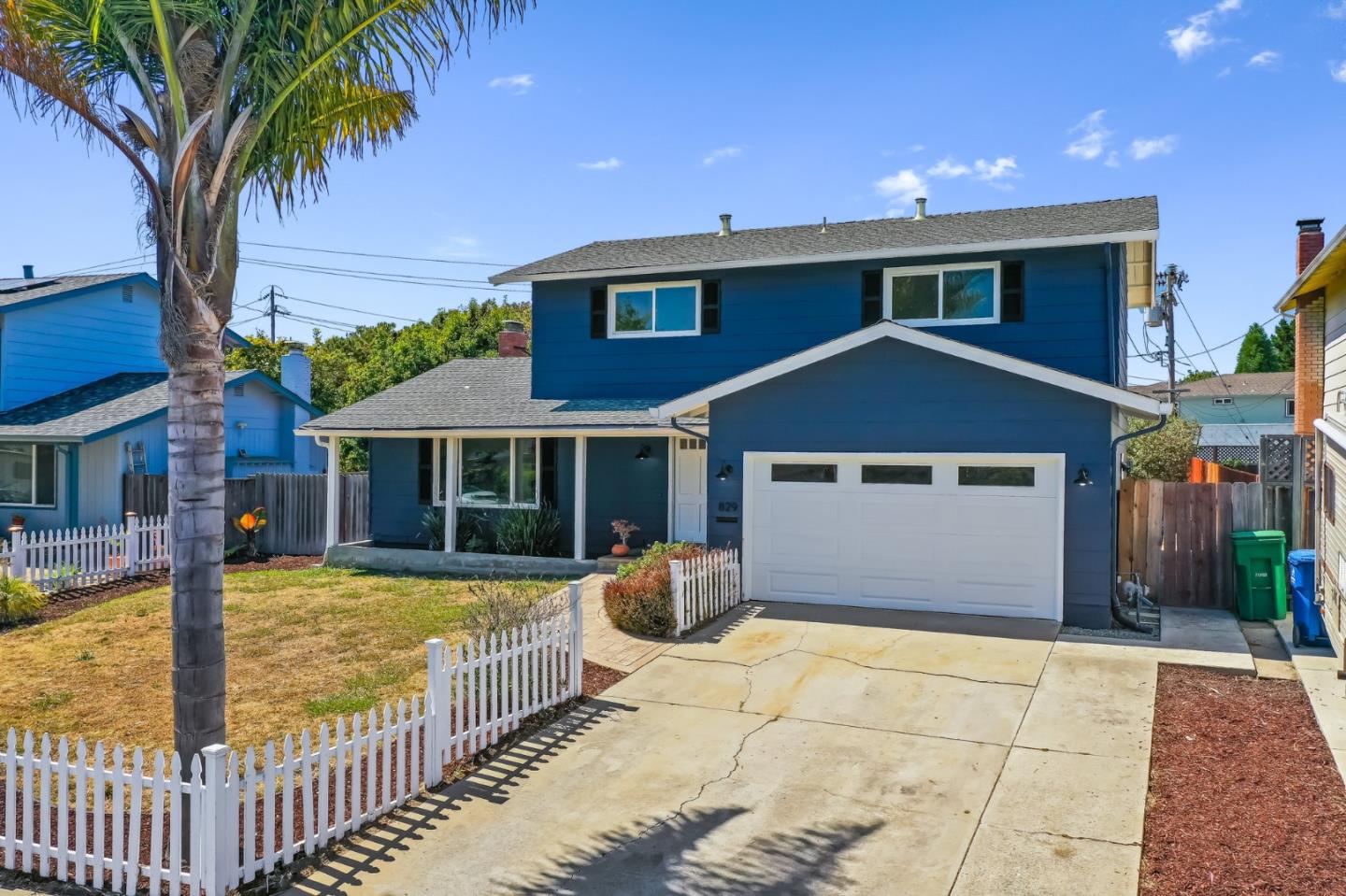 Detail Gallery Image 1 of 59 For 829 Monterey Ave, Capitola,  CA 95010 - 5 Beds | 2/1 Baths