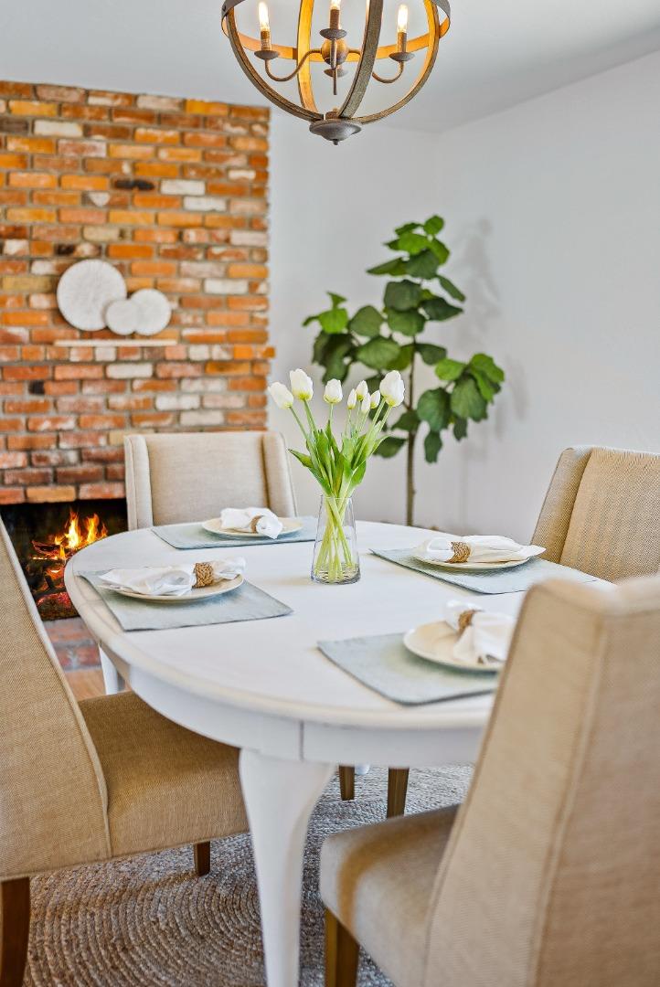 Detail Gallery Image 33 of 59 For 829 Monterey Ave, Capitola,  CA 95010 - 5 Beds | 2/1 Baths