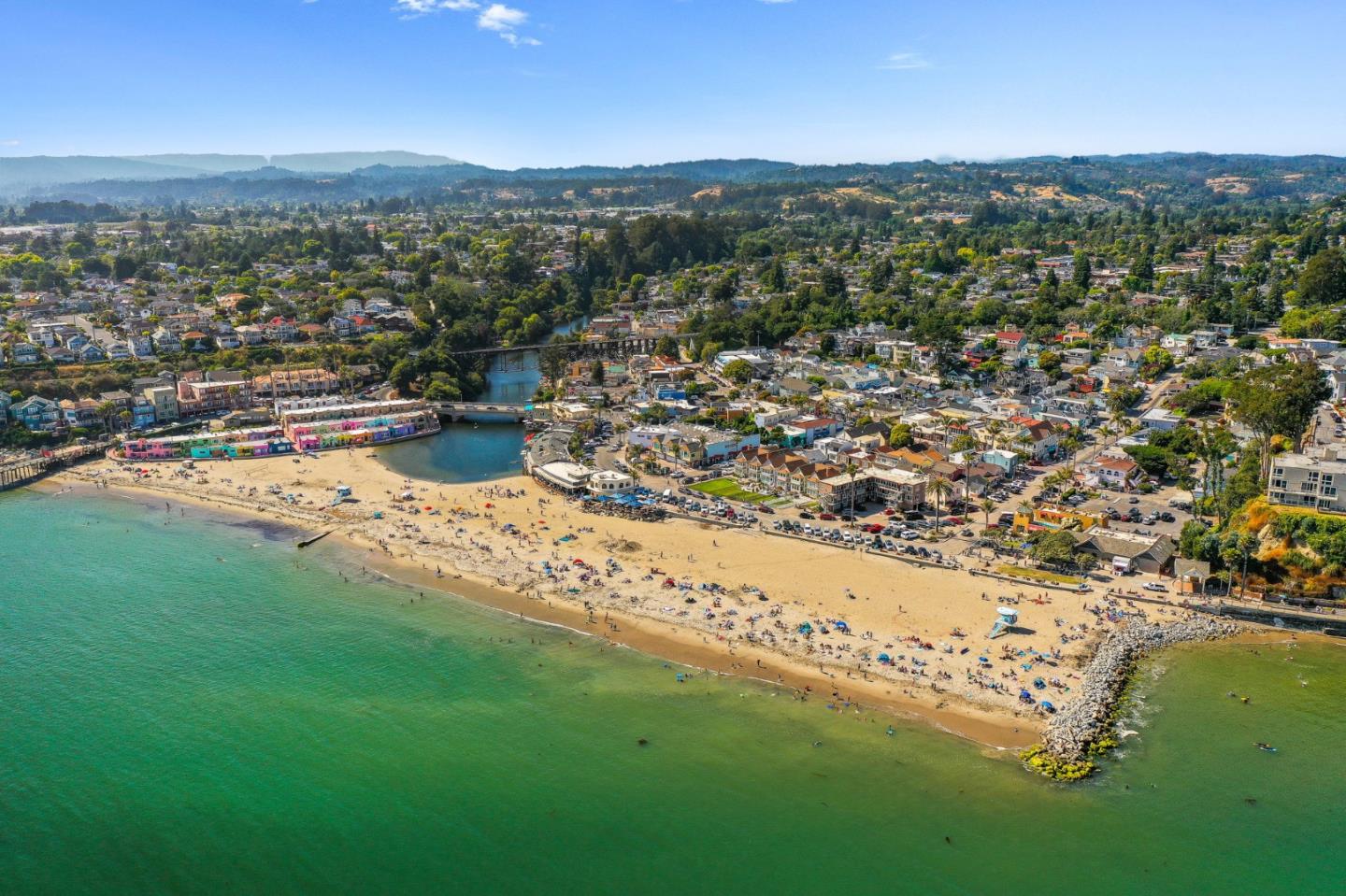 Detail Gallery Image 50 of 59 For 829 Monterey Ave, Capitola,  CA 95010 - 5 Beds | 2/1 Baths