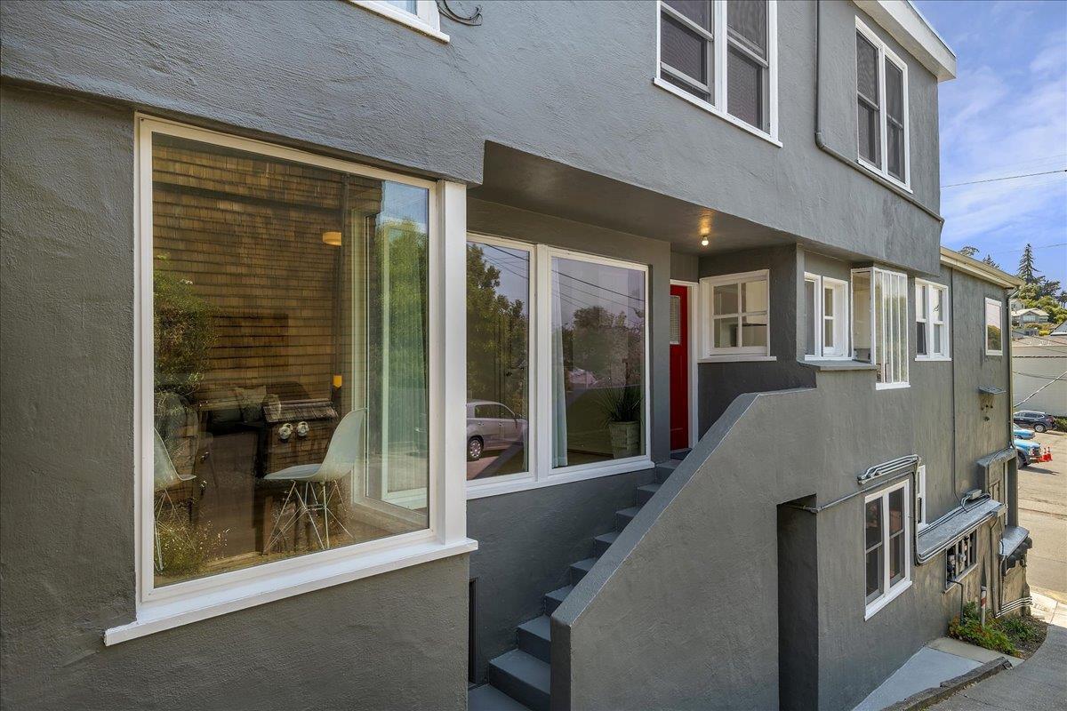 Detail Gallery Image 11 of 86 For 507 Easterby St, Sausalito,  CA 94965 - 5 Beds | 4 Baths