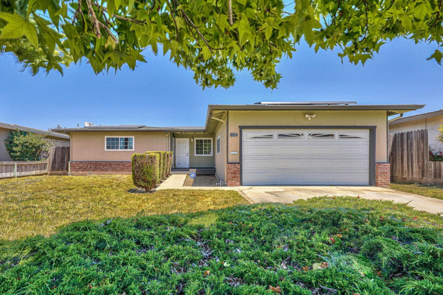 Detail Gallery Image 1 of 1 For 459 Elwood St, Salinas,  CA 93906 - 3 Beds | 2 Baths