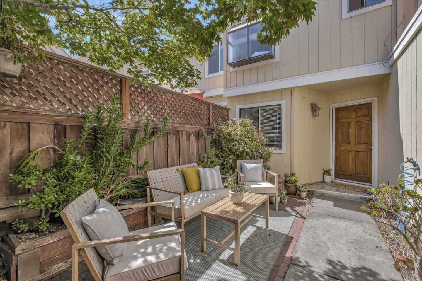 Detail Gallery Image 1 of 1 For 2602 Warwick Ln, Santa Cruz,  CA 95065 - 2 Beds | 2/1 Baths