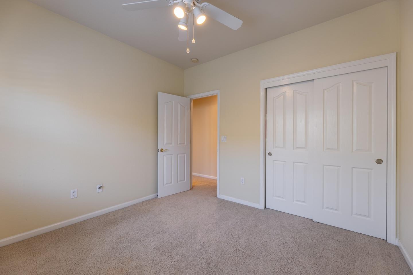 Detail Gallery Image 27 of 32 For 1492 Windsor Ct, Hollister,  CA 95023 - 3 Beds | 2/1 Baths