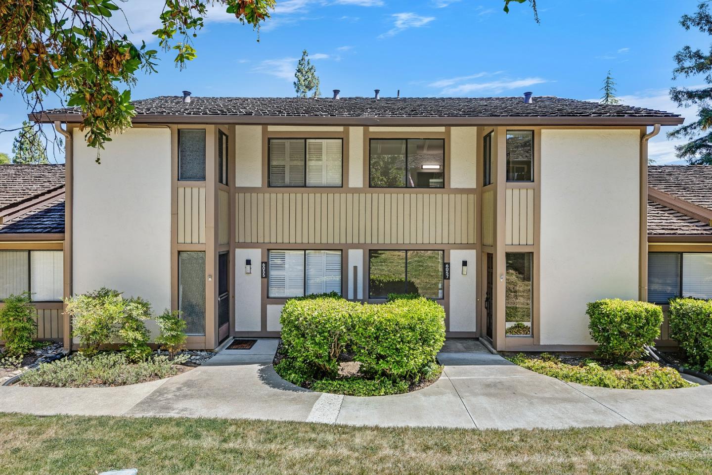 Detail Gallery Image 1 of 1 For 6057 Calle De Rico, San Jose,  CA 95124 - 2 Beds | 2/1 Baths