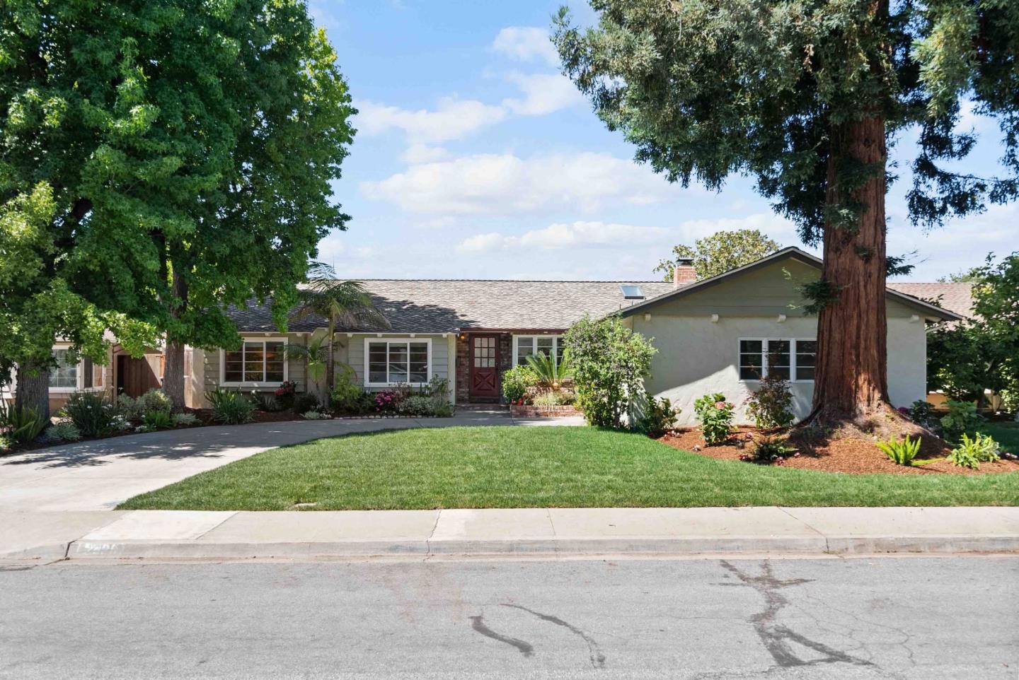 Detail Gallery Image 1 of 1 For 2429 Villa Nueva Way, Mountain View,  CA 94040 - 4 Beds | 2/1 Baths