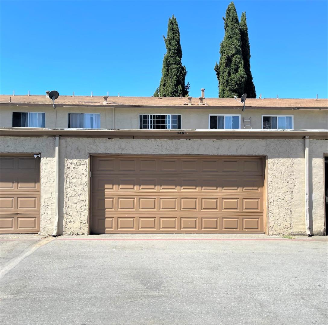 Detail Gallery Image 1 of 1 For 3461 Pistachio Dr, San Jose,  CA 95111 - 2 Beds | 1/1 Baths