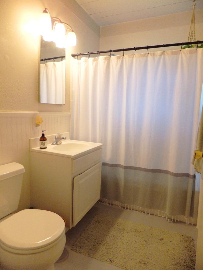 Detail Gallery Image 15 of 26 For 35 Valley Rd, Mill Valley,  CA 94941 - – Beds | – Baths