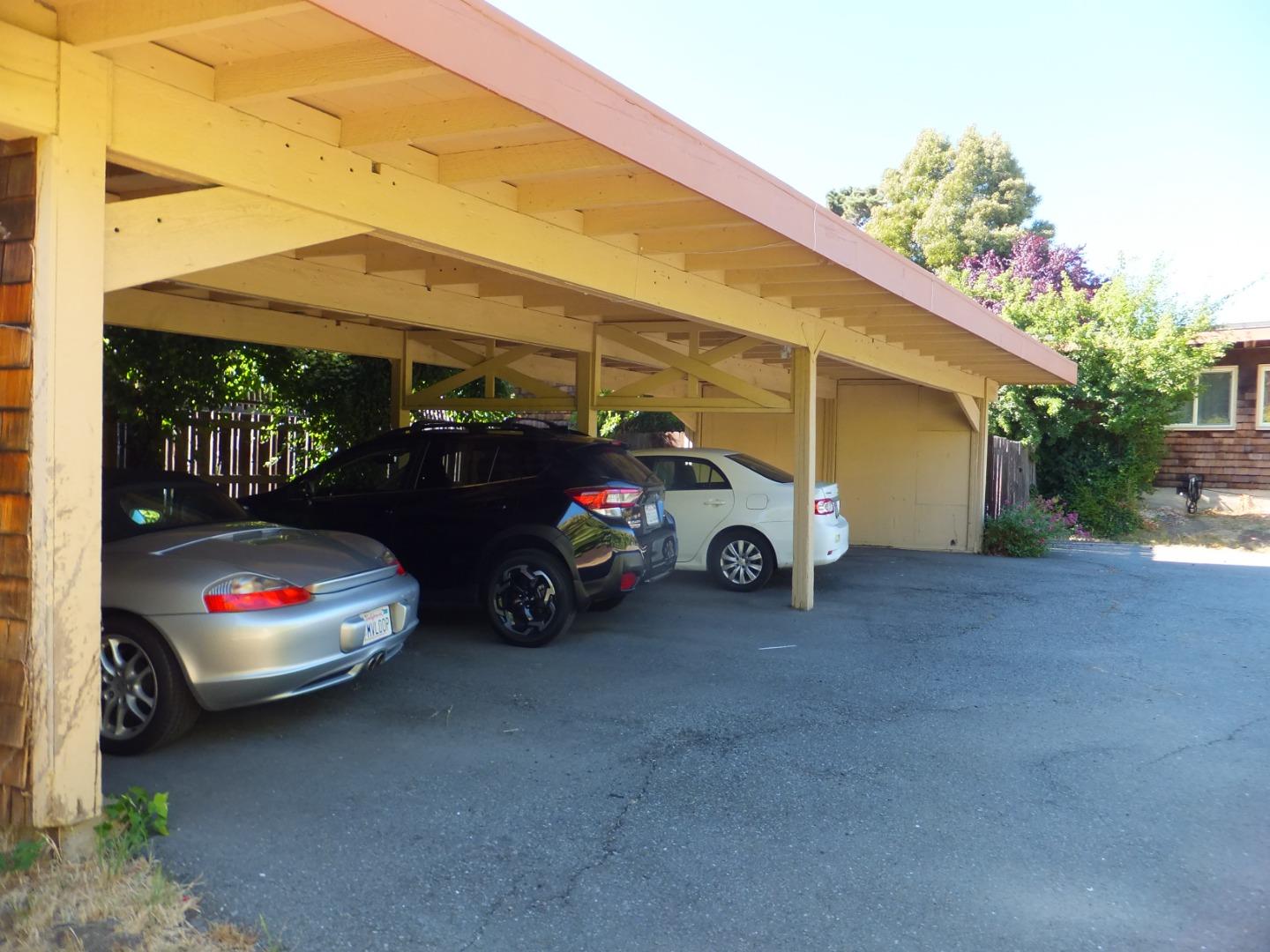 Detail Gallery Image 23 of 26 For 35 Valley Rd, Mill Valley,  CA 94941 - – Beds | – Baths