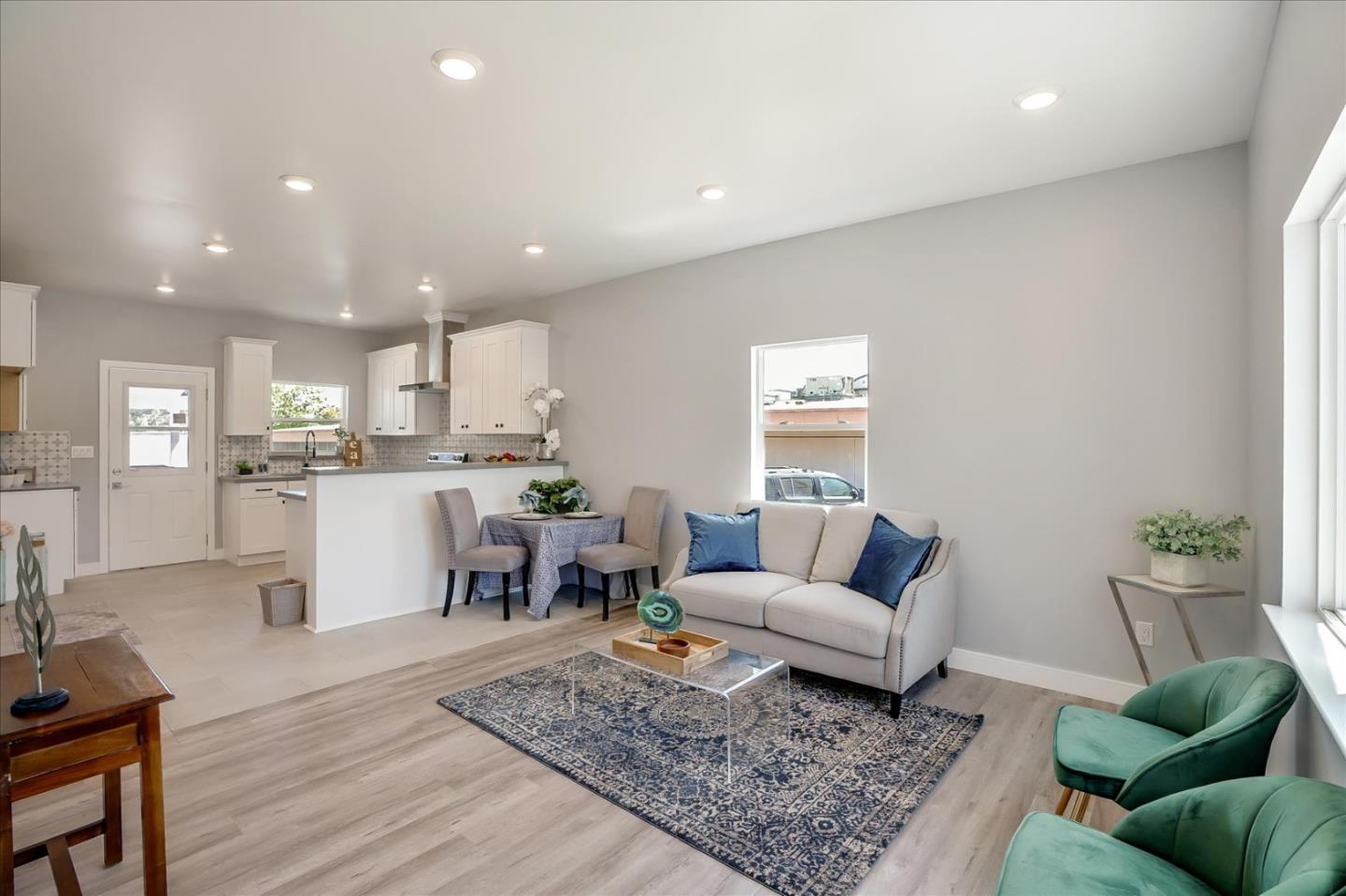 Detail Gallery Image 12 of 53 For 207 E San Luis St, Salinas,  CA 93901 - 2 Beds | 1 Baths