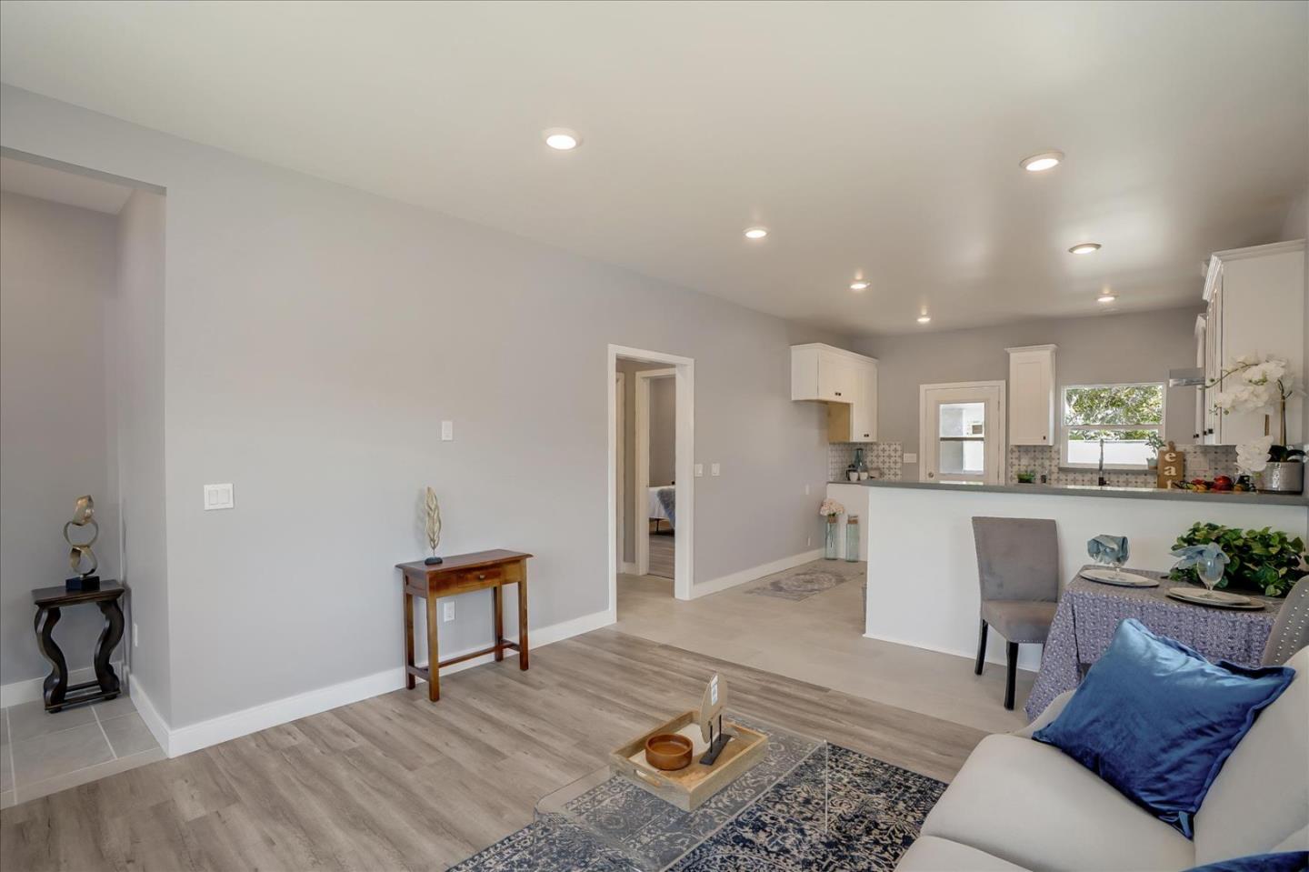 Detail Gallery Image 13 of 53 For 207 E San Luis St, Salinas,  CA 93901 - 2 Beds | 1 Baths