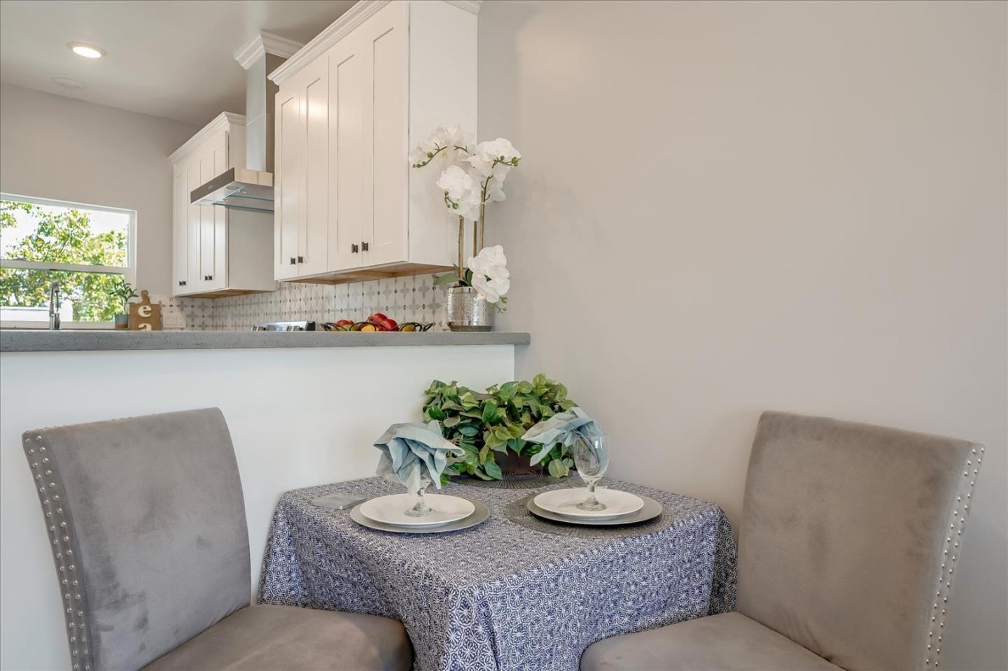 Detail Gallery Image 14 of 53 For 207 E San Luis St, Salinas,  CA 93901 - 2 Beds | 1 Baths