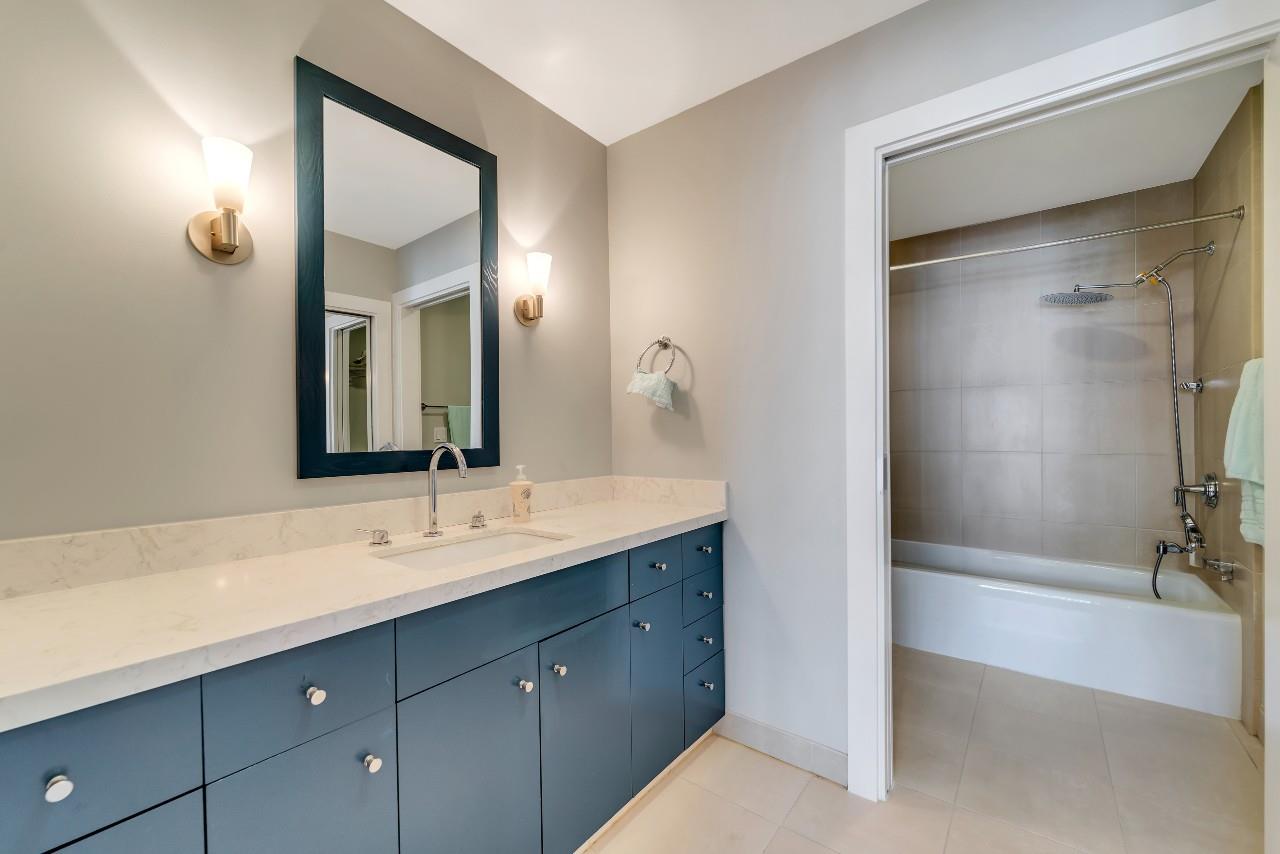 Detail Gallery Image 12 of 27 For 585 9th St #407,  Oakland,  CA 94607 - 2 Beds | 2 Baths