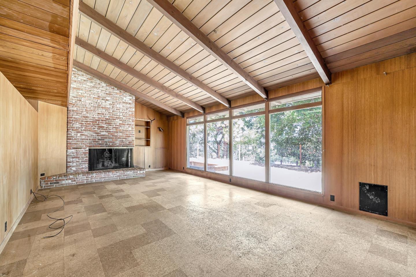 Detail Gallery Image 12 of 56 For 24985 Oneonta Dr, Los Altos Hills,  CA 94022 - 3 Beds | 1/1 Baths