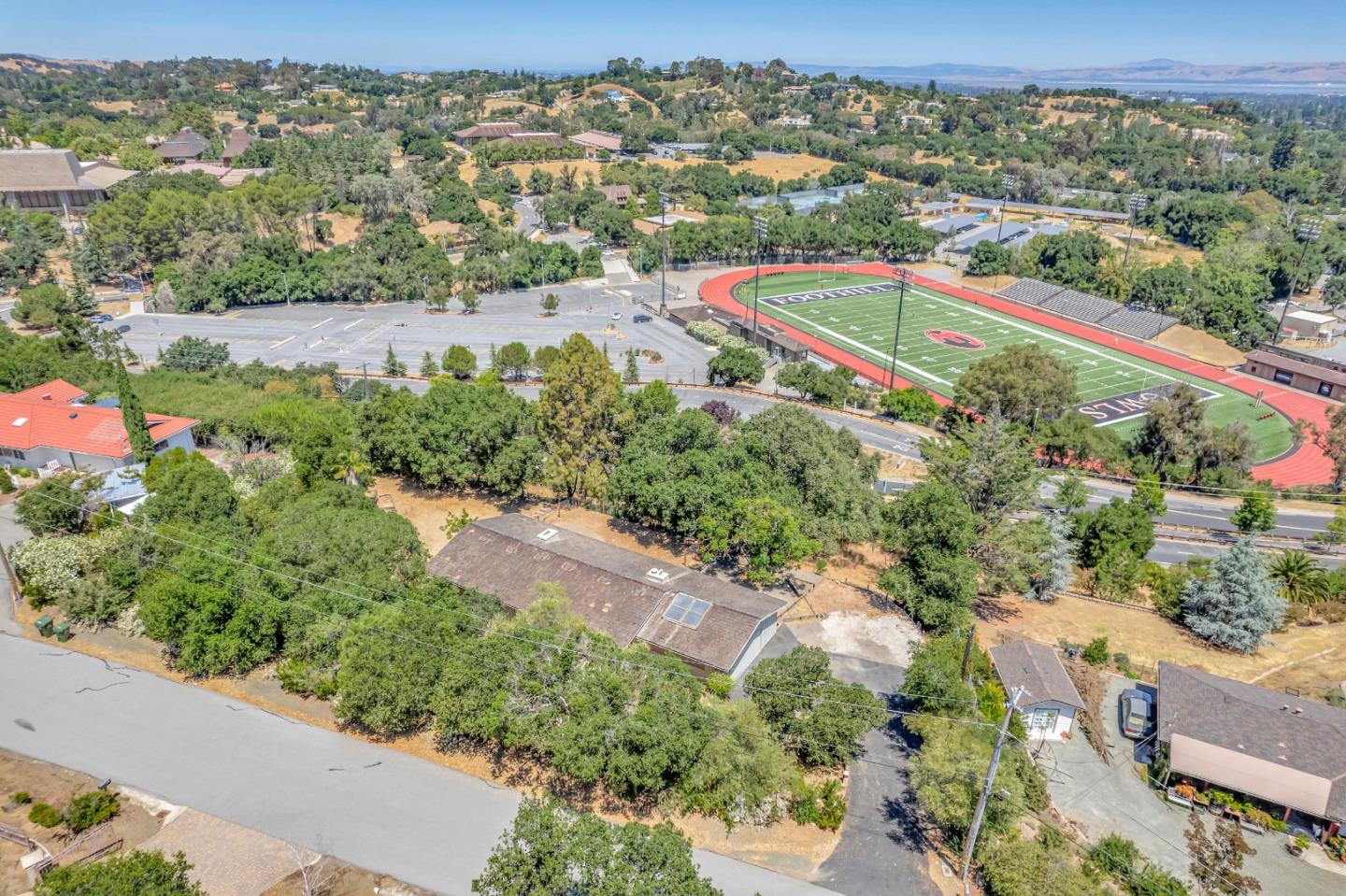 Detail Gallery Image 2 of 56 For 24985 Oneonta Dr, Los Altos Hills,  CA 94022 - 3 Beds | 1/1 Baths