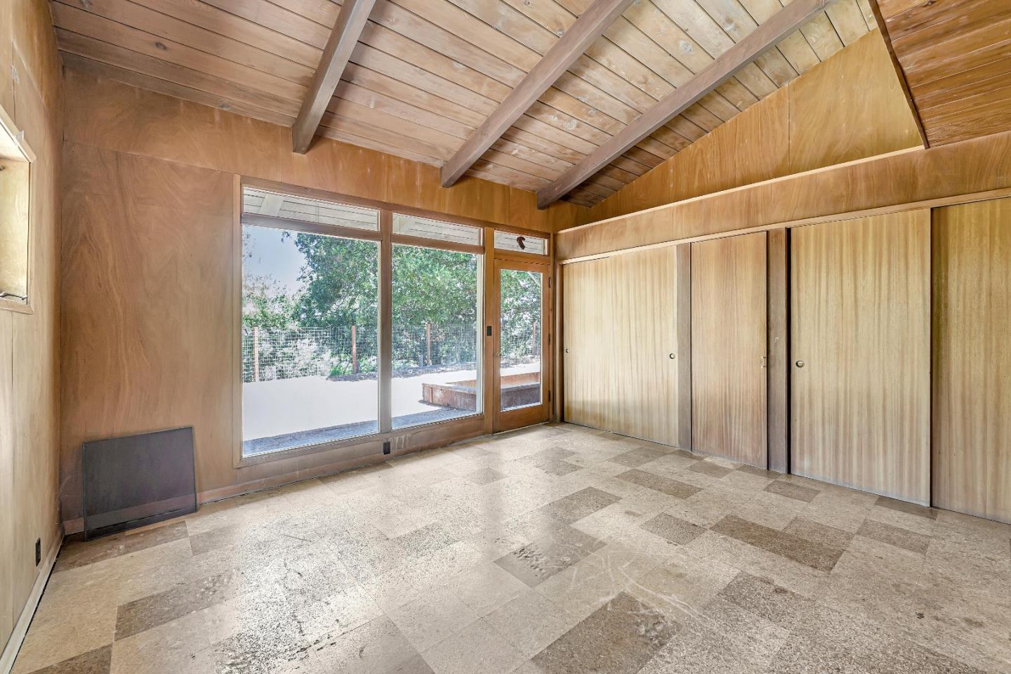 Detail Gallery Image 21 of 56 For 24985 Oneonta Dr, Los Altos Hills,  CA 94022 - 3 Beds | 1/1 Baths