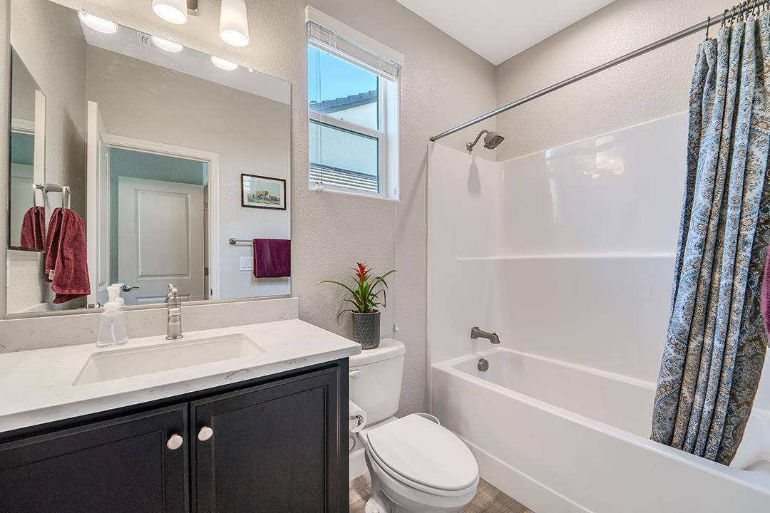 Detail Gallery Image 13 of 29 For 1540 Spumante Ln, Brentwood,  CA 94513 - 3 Beds | 2/1 Baths