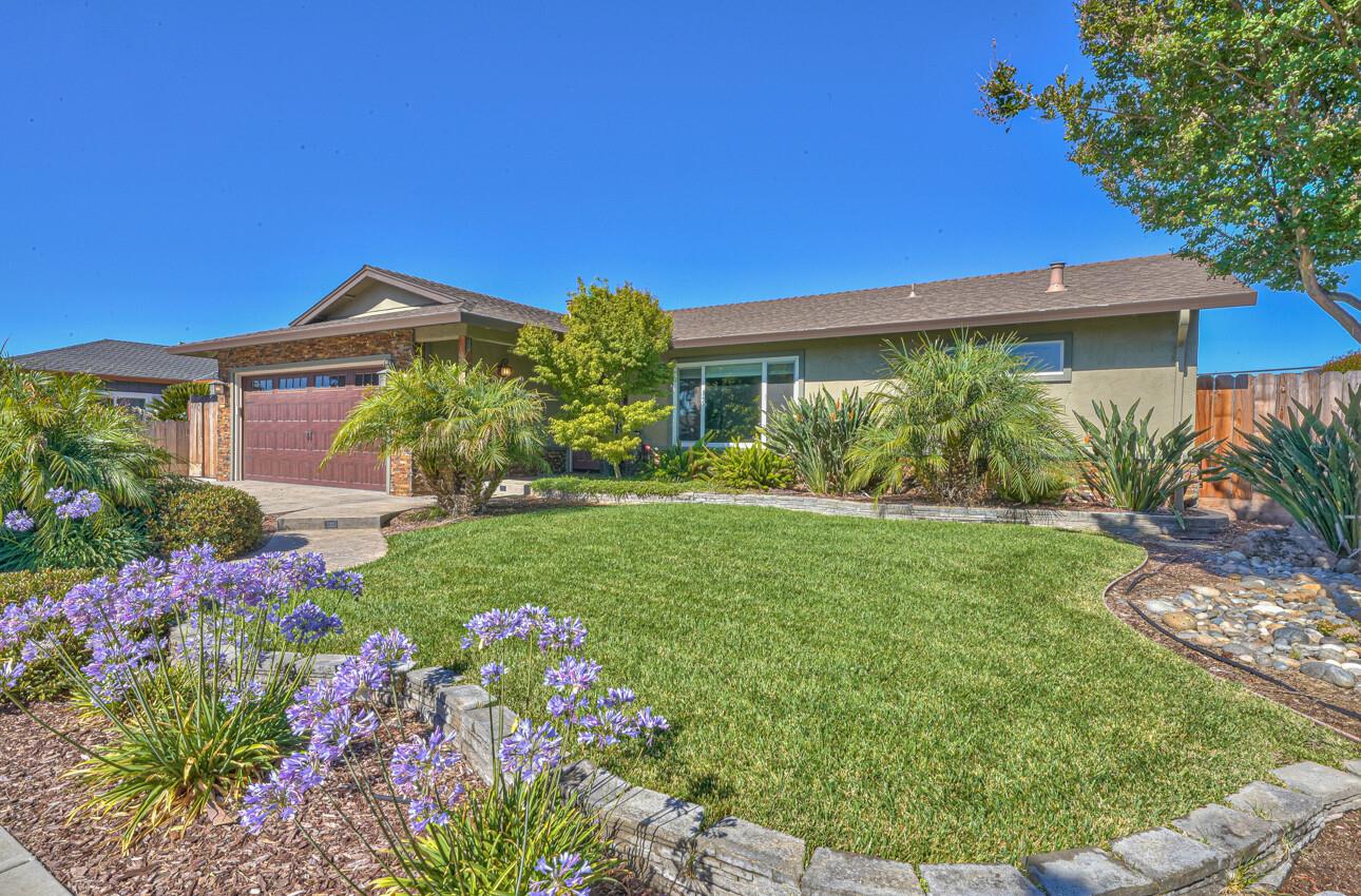 Detail Gallery Image 1 of 1 For 1650 Clearview Dr, Hollister,  CA 95023 - 3 Beds | 2 Baths