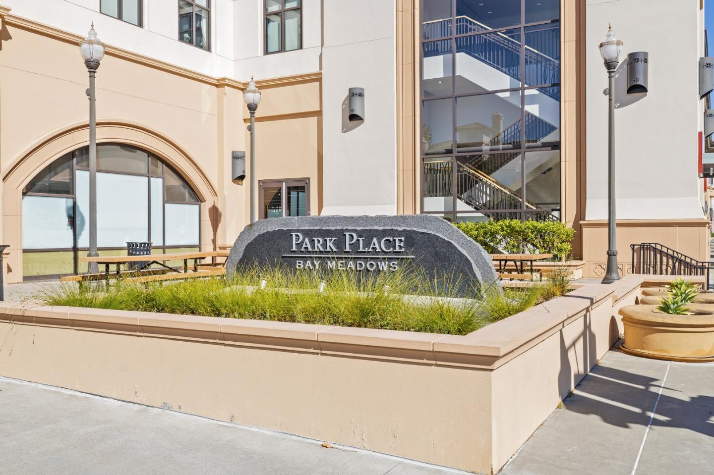 Detail Gallery Image 1 of 1 For 1000 Park Pl #N,  San Mateo,  CA 94403 - 1 Beds | 1/1 Baths
