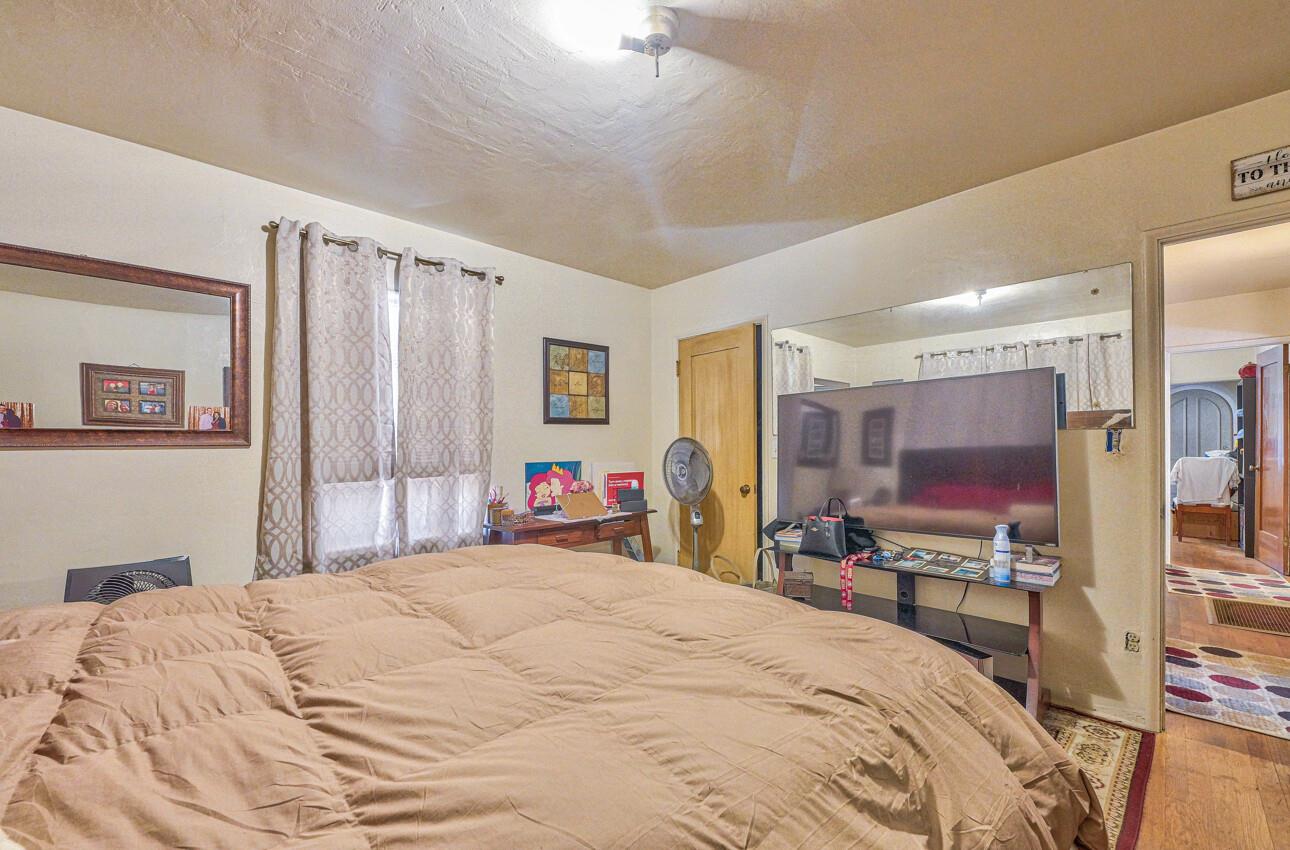 Detail Gallery Image 15 of 37 For 339 Central Ave a and B,  Salinas,  CA 93901 - 3 Beds | 2 Baths