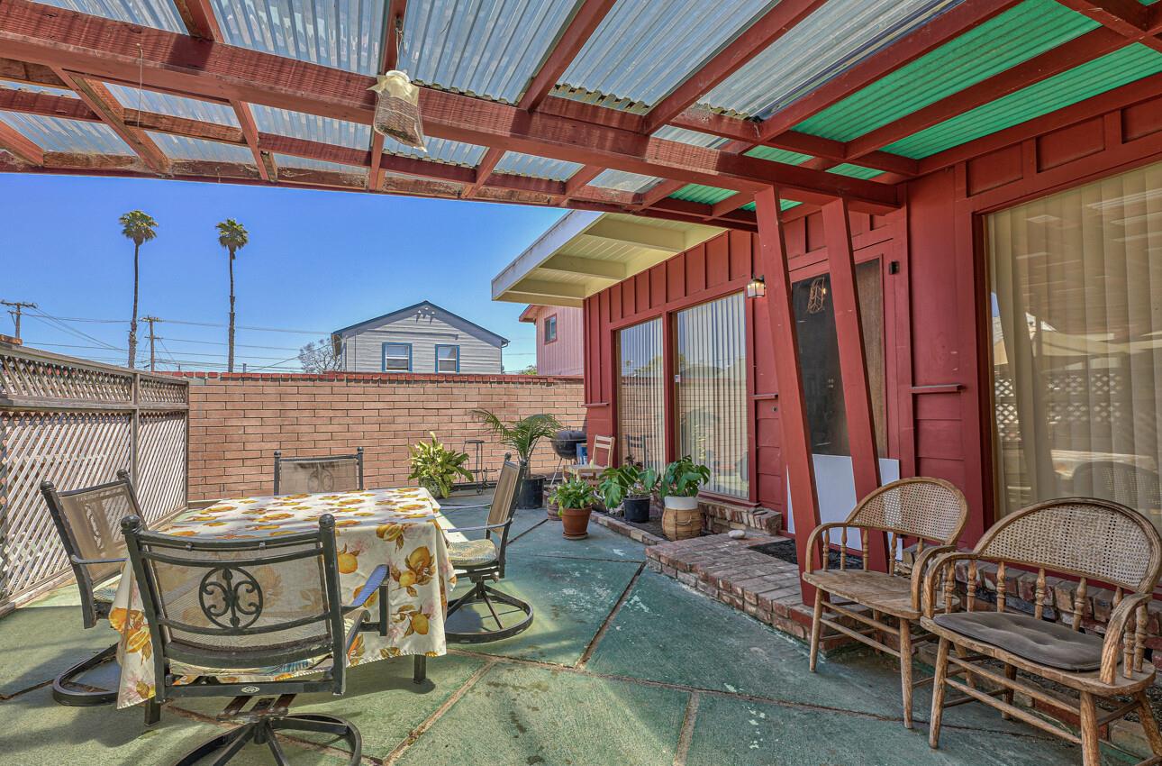 Detail Gallery Image 23 of 37 For 339 Central Ave a and B,  Salinas,  CA 93901 - 3 Beds | 2 Baths