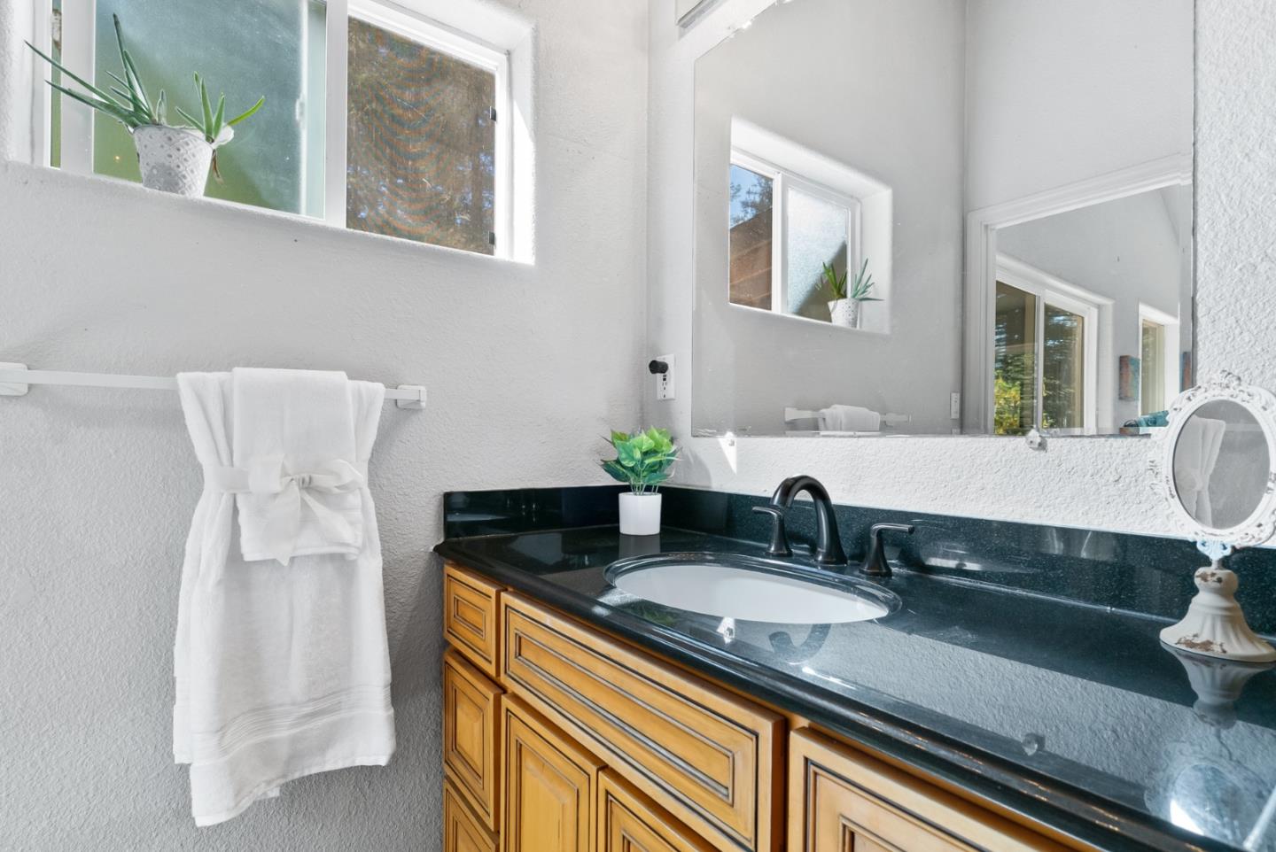 Detail Gallery Image 29 of 74 For 6121 Fern Flat Rd, Aptos,  CA 95003 - 2 Beds | 1 Baths