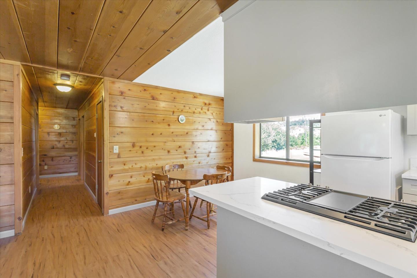 Detail Gallery Image 11 of 48 For 29958 Frisby Rd, Round Mountain,  CA 96084 - 2 Beds | 1 Baths