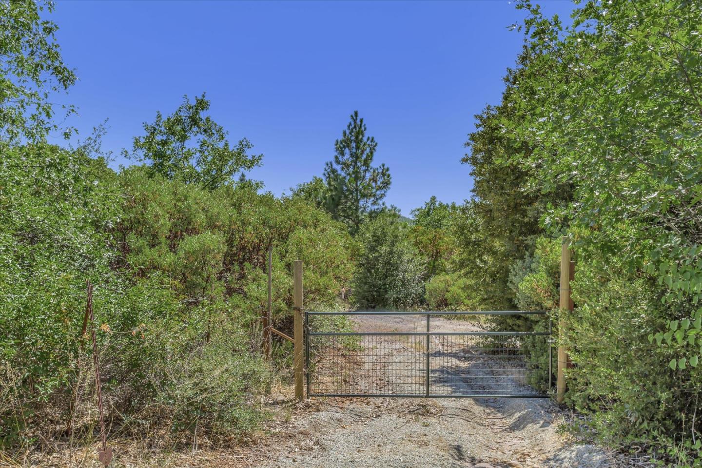 Detail Gallery Image 34 of 48 For 29958 Frisby Rd, Round Mountain,  CA 96084 - 2 Beds | 1 Baths