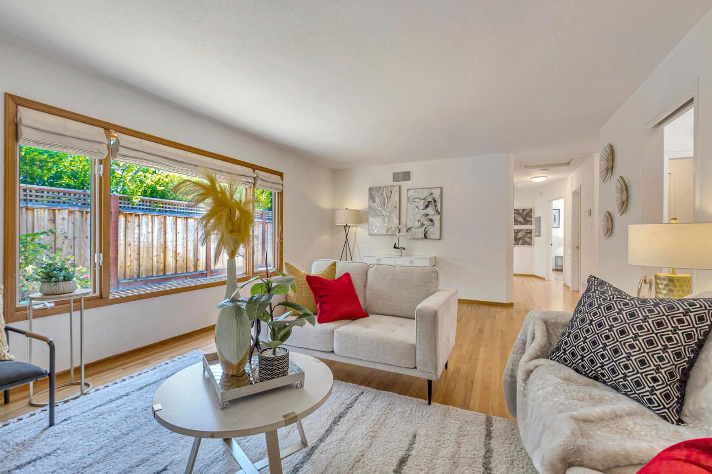 Detail Gallery Image 10 of 39 For 18001 Arlee Dr, Monte Sereno,  CA 95030 - 4 Beds | 2 Baths